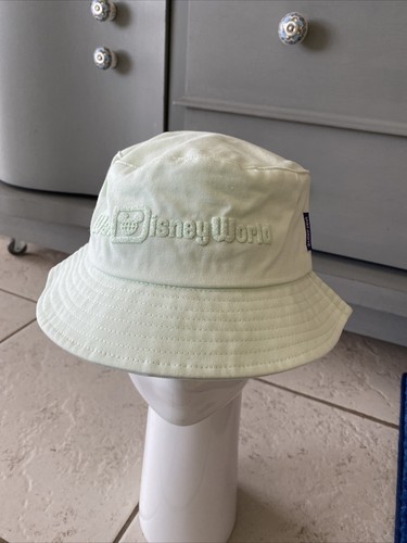 DISNEY PARKS Walt Disney World MINT 
