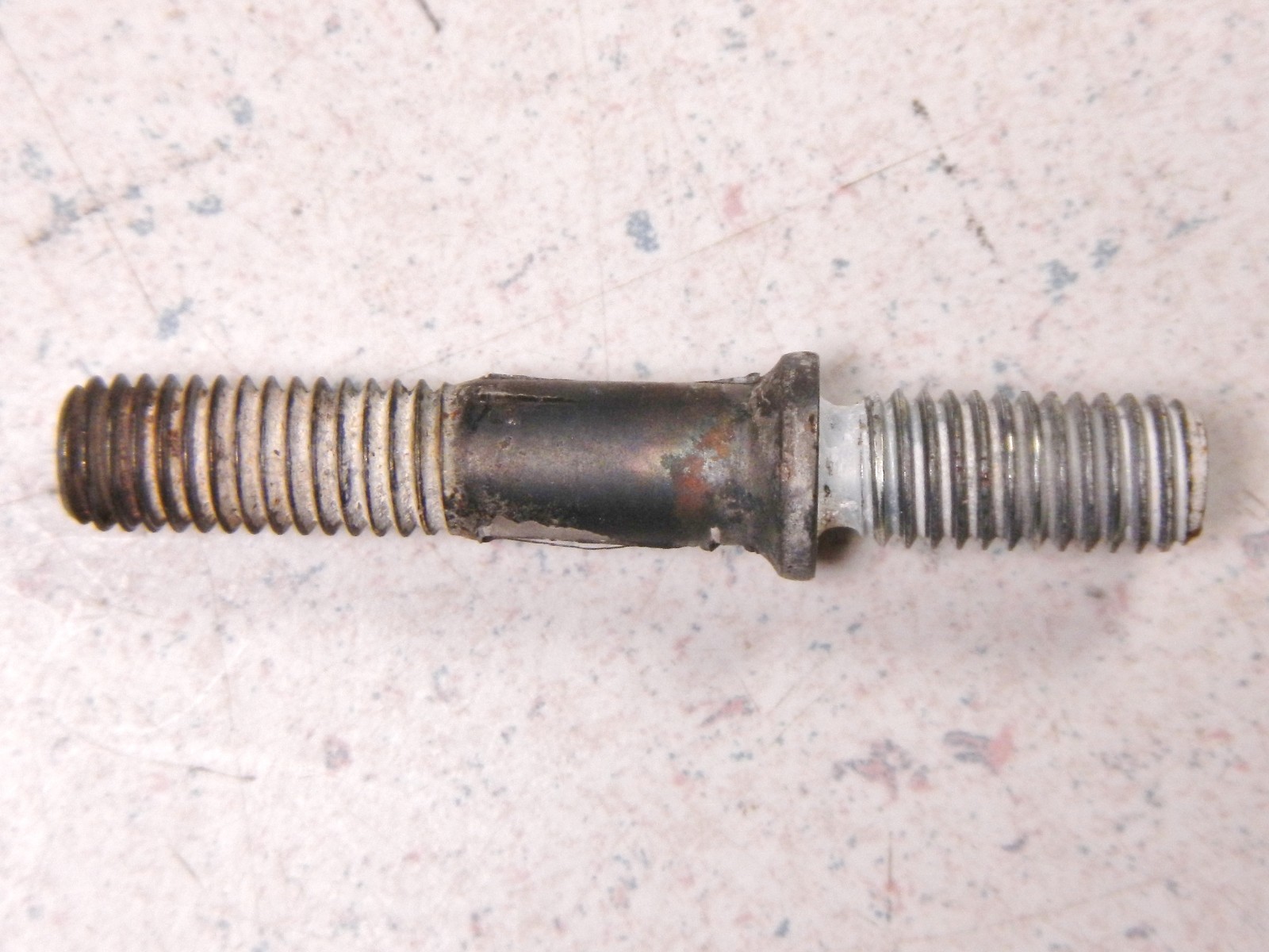 97 HONDA CR250R CR250 CYLINDER HEAD STUD eBay