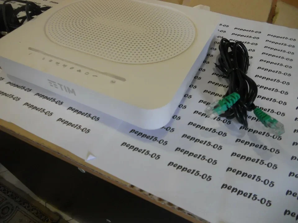 Modem TIM Smart Technicolor Router Wi-Fi Adsl Fibra TIM ag Combo Hub 5 GHZ - Immagine 2 di 4