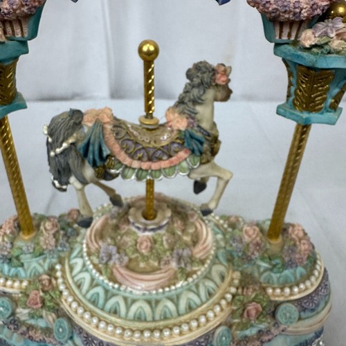 Hand-Painted Musical Carousel Figurine With Cherubs & Horse - Picture 5 of 6