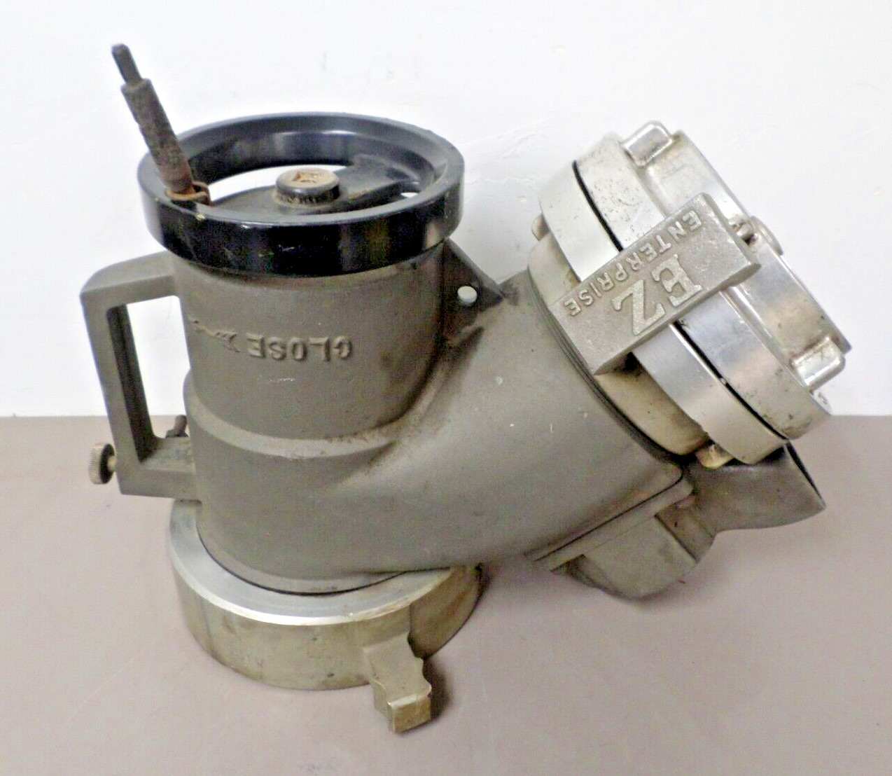 Snap-Tite FT-60NST Piston Intake Valve W/ Adjustable Relief for Parts or Repair