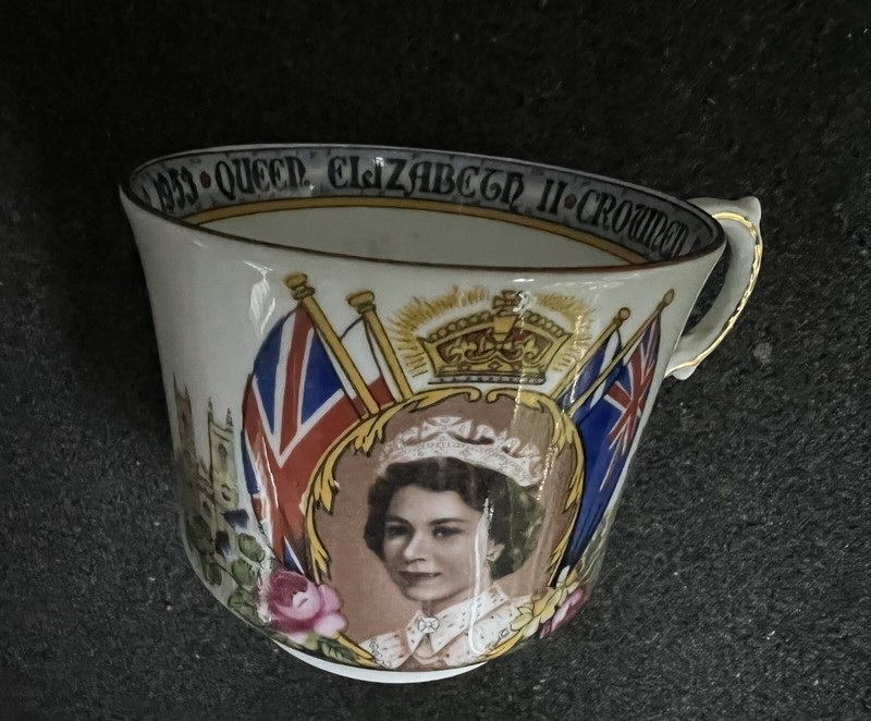 Coronation Tea Cup Queen Elizabeth II 1952 Aynsley Fine China Vintage