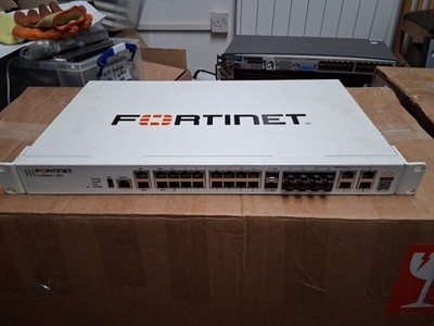 Fortinet FortiGate 100F Next-Generation Firewall (FG-100F) - getestet/funktionstüchtig