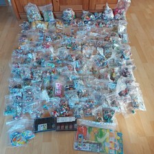 &Uuml;-Ei XXXL-Konvolut ca. 12 kg Figuren, Steckfiguren, Puzzle, Bilder, BPZ, Advent