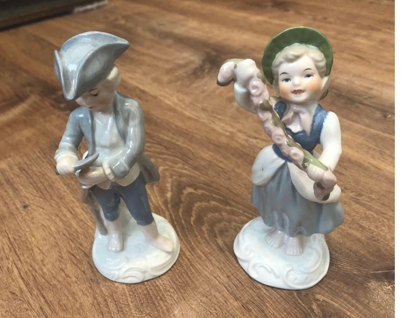 Porcelain Hummel figurines-Boy & Girl 1700's Style