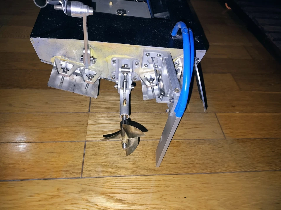 Zippkits 46in Super Sport Gas Mono RC Boat RTR Zenoah G260PUM Engine Never Ran - Image 2 of 4