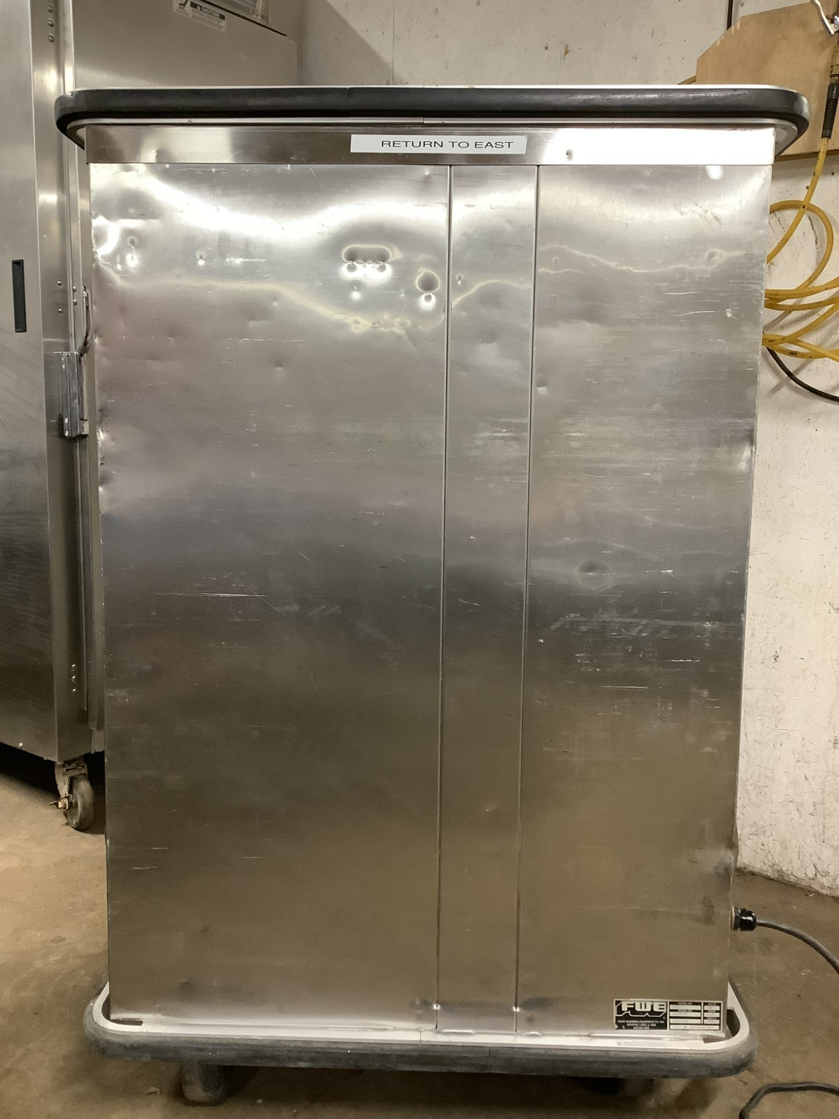 Warmer FWE UHG-7 190 degrees Insulated Holding Cabinet 120V 1PH Tested