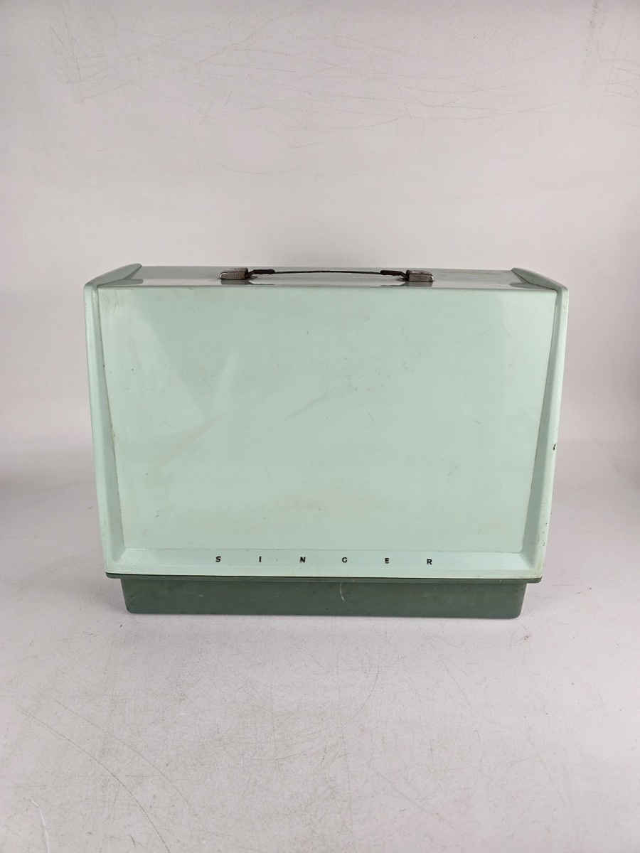 Vintage SINGER 327K Turquoise Blue Sewing Machine w/Case & Pedal