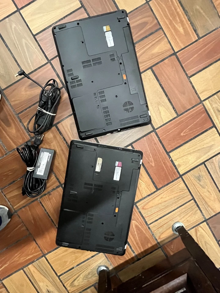 LOTE DE 2: ORDENADOR GATEWAY NV76R26U Y NV76R38U COMO ESTÁ PARA PIEZAS O PROBLEMAS DE REPARACIÓN Foto 4 de 4