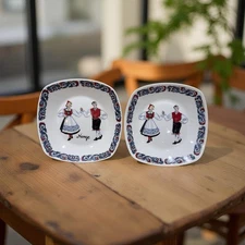 Vintage Figgjo Flint Norway Norge 6" plate Hardanger Dancers w/Rosemaling Border