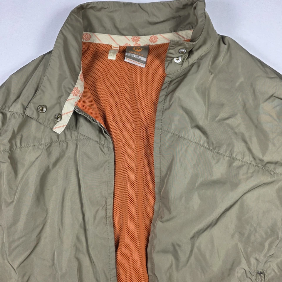 Chaqueta ligera Merrell para hombre caqui de nailon cremallera completa rompevientos forro de malla... Foto 3 de 4