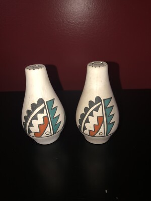Vintage NATIVE JEMEZ PUEBLO pottery Salt And Pepper Shaker Sign Mary Rose Toya | eBay Vintage NATIVE JEMEZ PUEBLO pottery Salt And Pepper Shaker Sign Mary Rose Toya | eBay