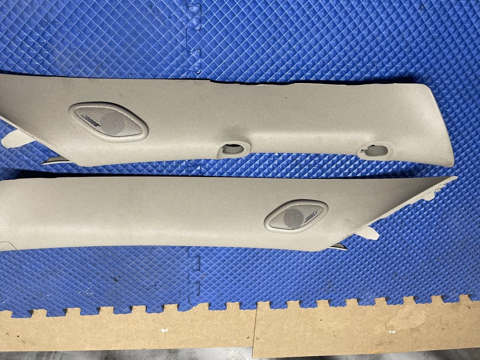 07-14 吉姆西 YUKON TAHOE A PILLAR TRIM 套装 灰色 带 BOSE 扬声器 原始设备制造商 — 第 2/4 张图片