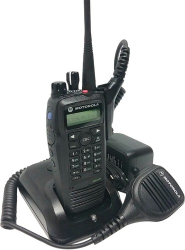 Motorola GP380 UHF Handfunkgerät Freq. 403 - 470 MHz