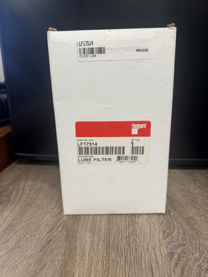 Fleetguard Lube Filter Cartridge LF17514 / Navistar 3006874C91 for  