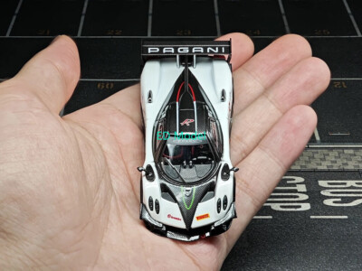 BN CM 1:64 White Zonda R Racing Sports Model Diecast Metal Car