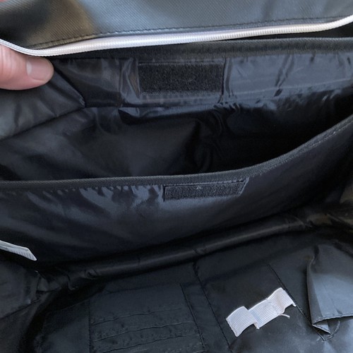 Lacoste Black and White Messenger Laptop Case/Bag with Handle - Picture 5 of 6