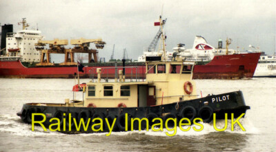 Schiffsfoto - Lotsenstart Gravesend um 1991