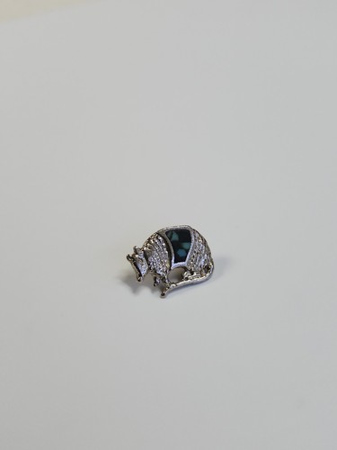 Armadillo With Crushed Tourquise Lapel Pin Silver Color Metal Small Size