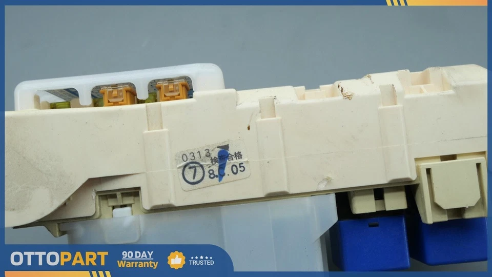 1995-2000 LEXUS LS400 Left Dash Interior Inner Relay Fuse Box OEM 82732-50010 - Image 4 of 4