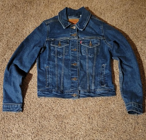 Levis Women's Jean Jacket Size Medium 