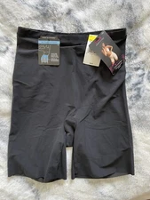 Maidenform Shapewear Black Shorts Size M NWT  Runs Small