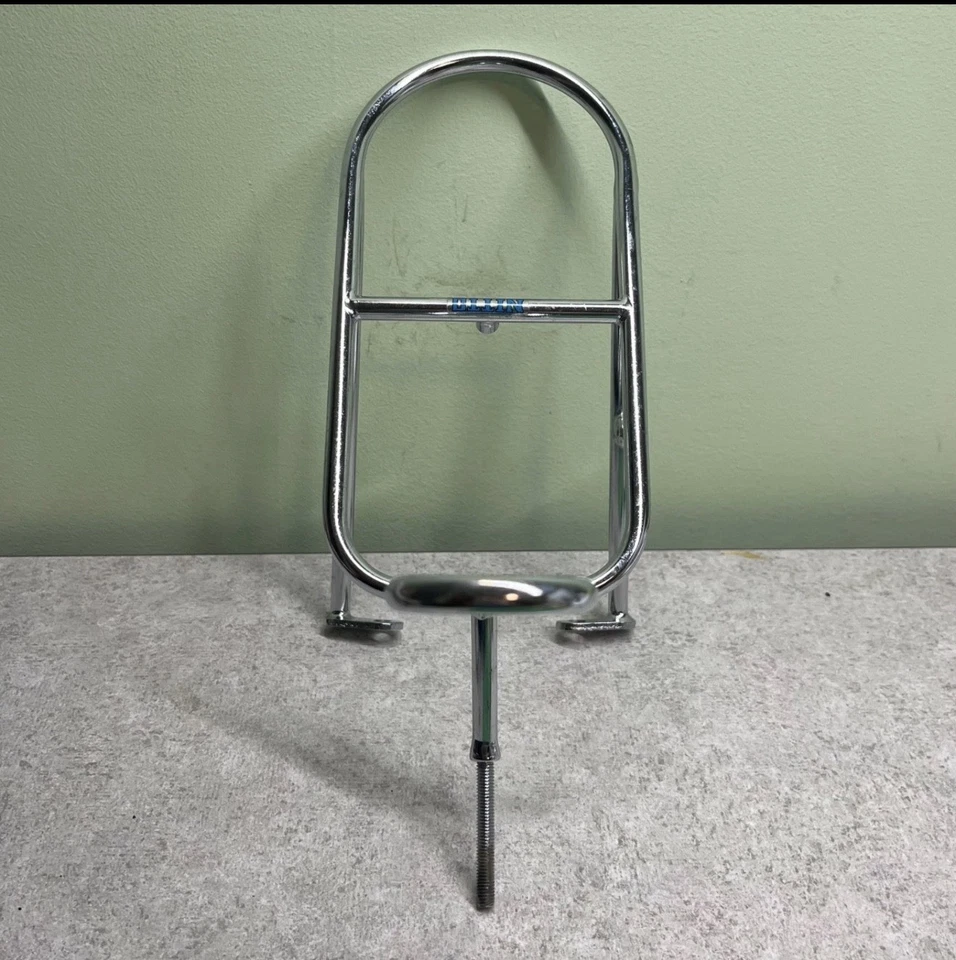 Portabicicletas Nitto M12 Montaje Frontal: Plateado Sin Herrajes, Para Frenos Voladizos Foto 4 de 4