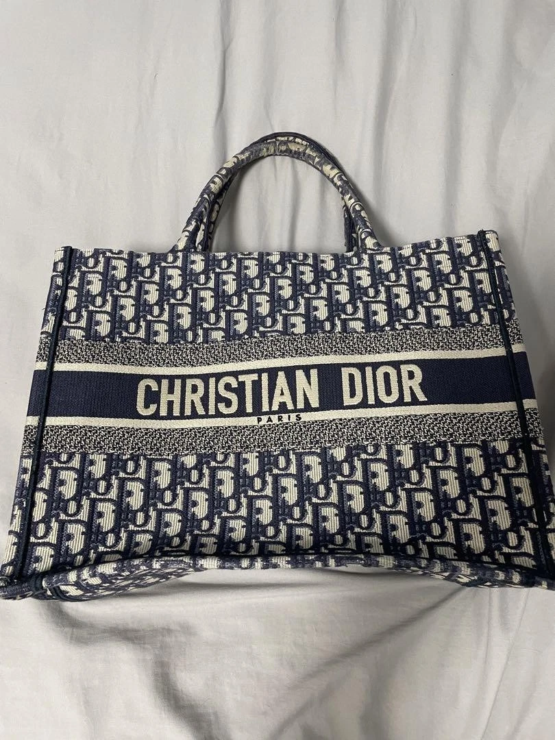 sac fourre tout dior book medium