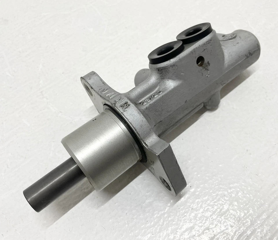 Cilindro maestro de freno 95-02 genuino OEM BMW E36 318ti 34311163711 318i 328i Z3 Foto 2 de 4