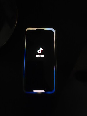 iPhone 14 Pro Max With Tik Tok App . 