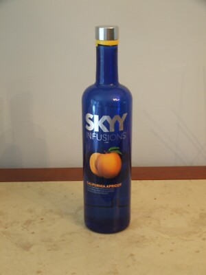 EMPTY Skyy Apricot Vodka Blue bottle/decanter 750 ml