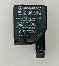 Allen Bradley 44BSB-1JBA1-D4 Background Suppression, 24VDC Manual Adjust 0-300mm