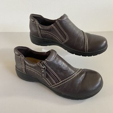 Clarks Collection Womens Sz 6.5 M Brown Leather Shoes Comfort Side Zip Loafers