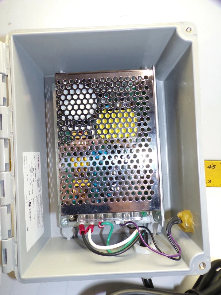 NEW XP POWER ENCLOSED POWER SUPPLY 100-240V IN 24V OUT VCS100US24 / A864CHQRFG - Image 2 of 4