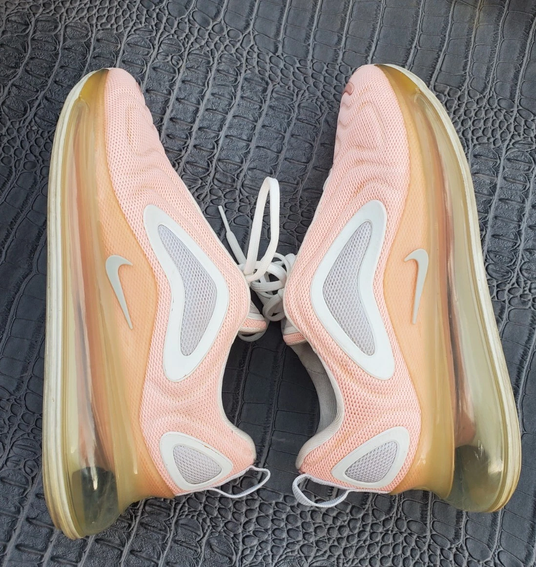 Womens pink nike air max 720 cheap