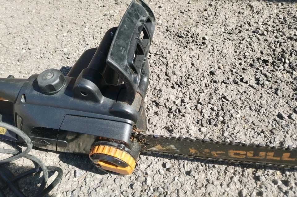 McCulloch CSE2040S Electric Chainsaw 2000W 40cm/16" Bar K2A9 - Image 3 of 4