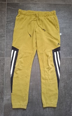 adidas Future Icons 3-Streifen Jogginghose, Größe M, Grün
