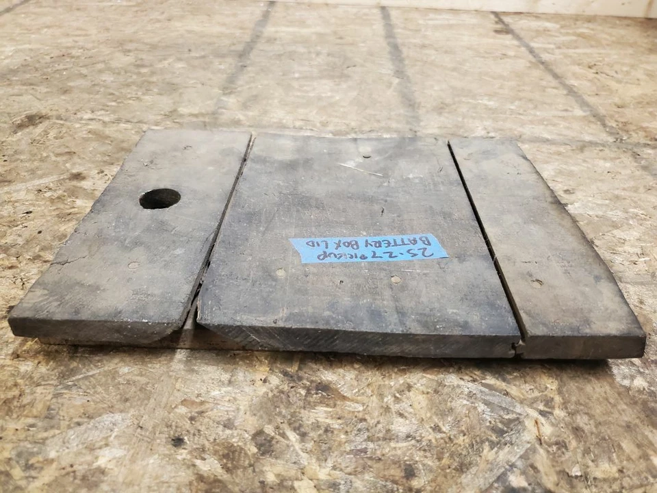 Ford Modelo T 1925-1927 Pickup Tapa de caja de batería de madera Foto 4 de 4