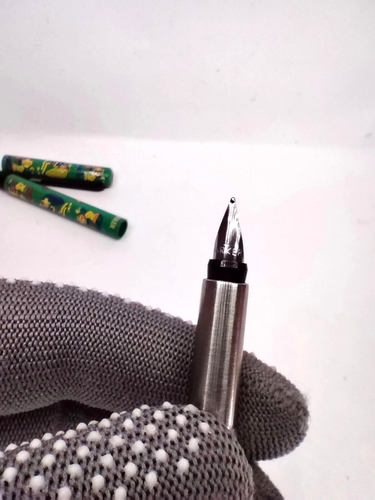 Penna stilografica Parker Vector Aztec Design anni '80 - Nuova, rara, da collezione - Foto 16 di 28