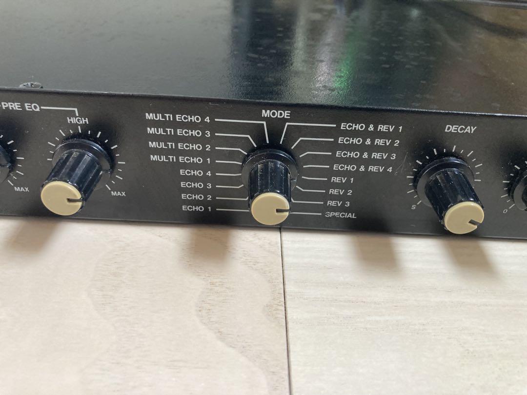 ギター BOSS RE-1000 DIGITAL MULTI ECHO Boss RE-1000 Digital Multi-Echo | Reverb