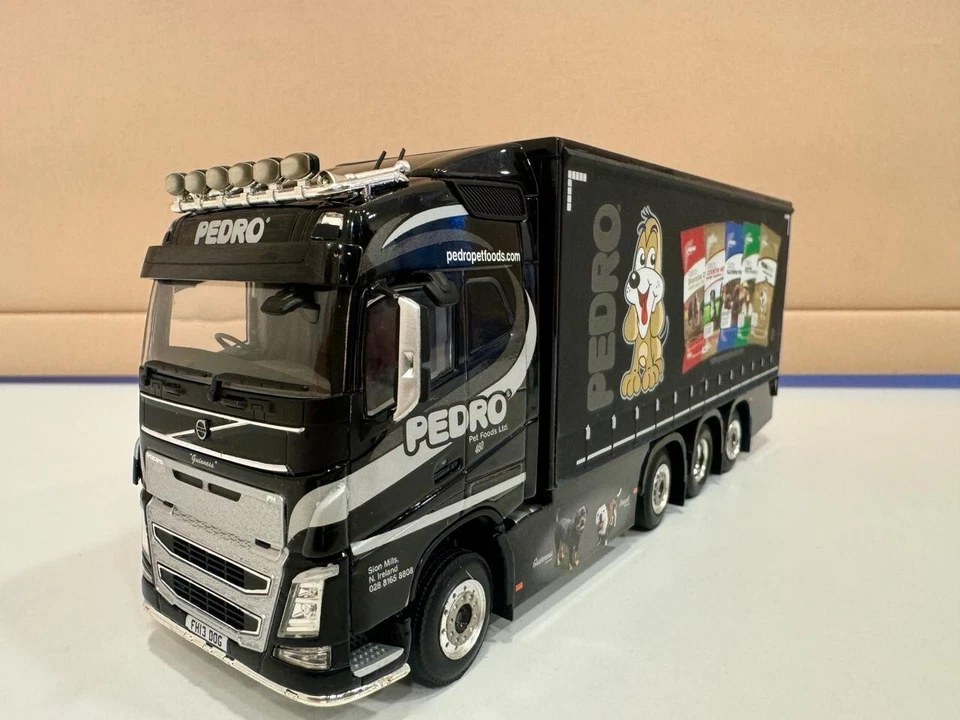 WSI truck models,VOLVO FH4 RIGID 8X2, PEDRO PET FOOD, EXCLUSIVE - Image 4 of 4