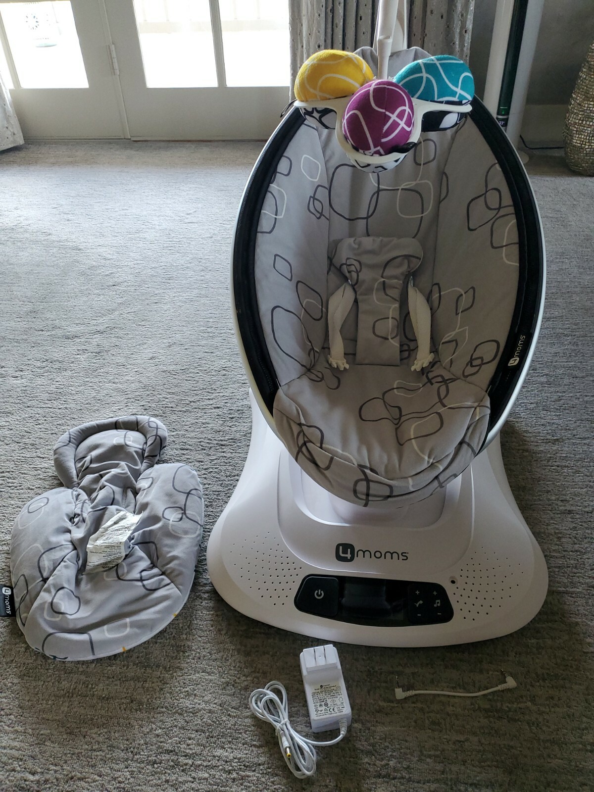 mamaroo 4 silver plush