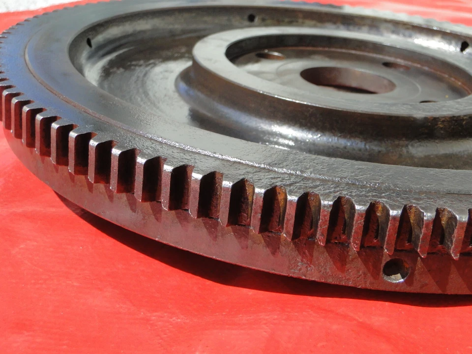 Оригинальный маховик и кольцевая передача Austin Healey 3000 MK2 BJ7 1962-1963 годов выпуска от оригинального производителя - Изображение 3 из 4