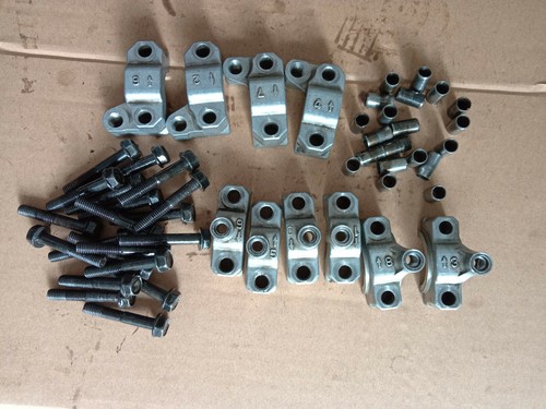 Lagerböcke Nockenwellen, Schrauben und Zentrierhülsen  Kawasaki GPZ600R ZX600A