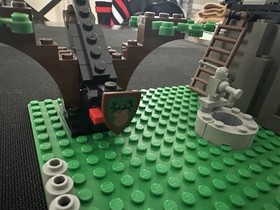 Rare Vintage LEGO 6046 :Hemlock Stronghold -  Complete With Instructions