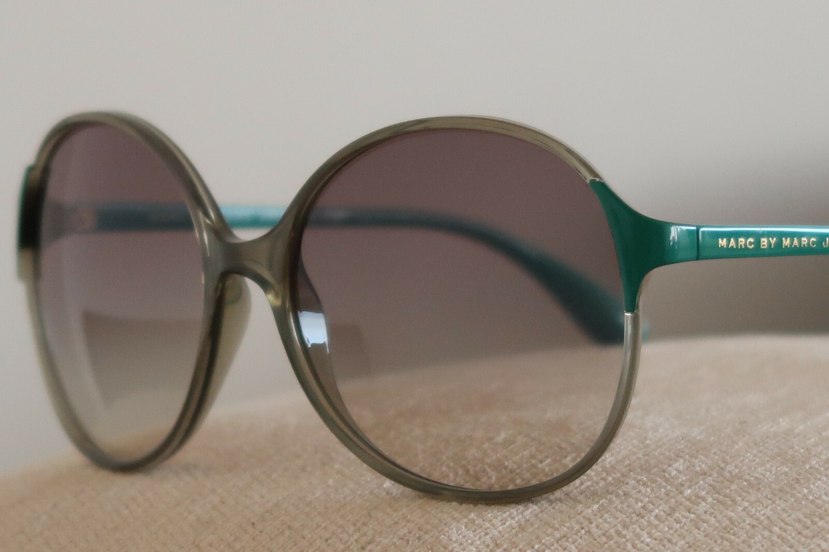 Marc Jacobs オハルフレムサンクラス MJ1080S 24S MARC JACOBS MMJ153S OVERSIZED SUNGLASSES GREEN & OLIVE