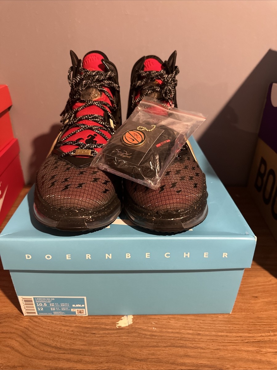 lebron travis scott shoes