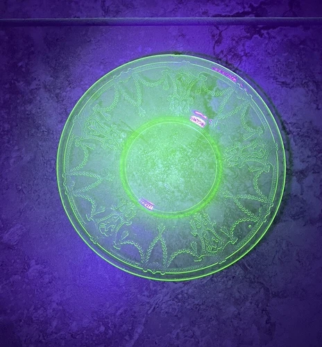 Anchor Hocking Green Uranium Glass Plate 6” Ballerina Floral Geometric Design