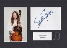 AUTHENTIC SANDI THOM SIGNED A4 MOUNTED DISPLAY RACC TRUSTED [14490]