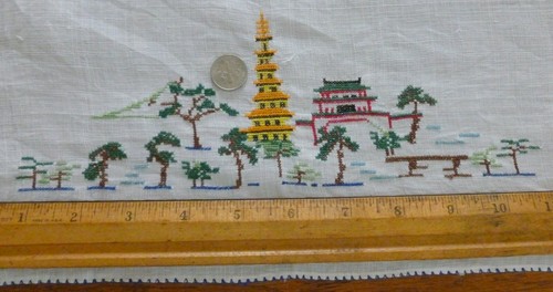 De colección. TELA DE MESA DE LINO Punto de cruz oriental Pagoda Riksha Puntos pequeños 35 X 35 - Imagen 2 de 12